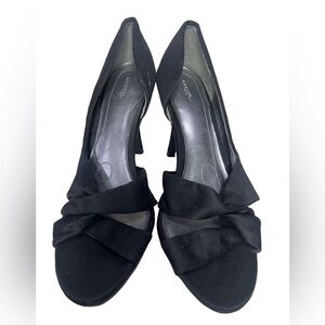 George Heels black size 9 Suade Peep Toe Bow Formal Elegant‎